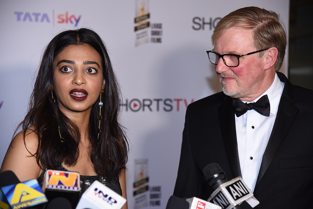 Radhika Apte and Carter Pilcher